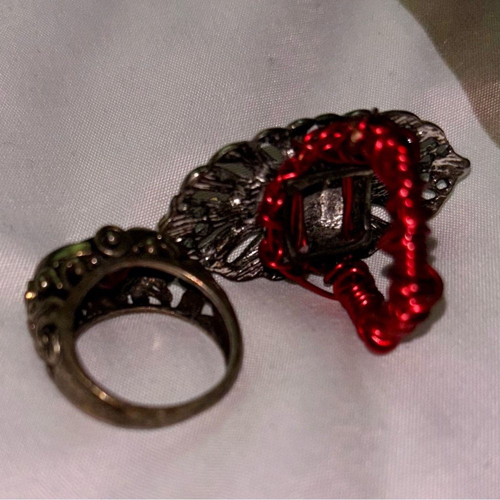 Red Rings Two Costume Jewelry - Picture 10 of 10